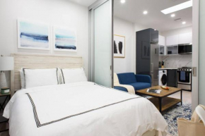 78-4B NEW Quality 1br W&D in unit SKYLIGHTS